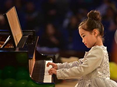 丽江请钢琴家教哪家好？